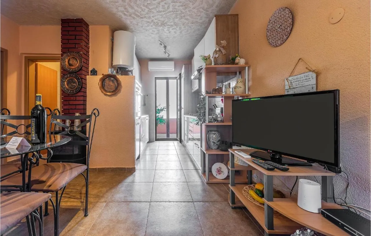 Cozy Home In Vrsi With Wifi 0*,  Κροατία