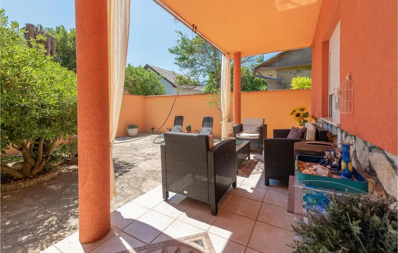 Σπίτι διακοπών Cozy Home In Vrsi With Wifi