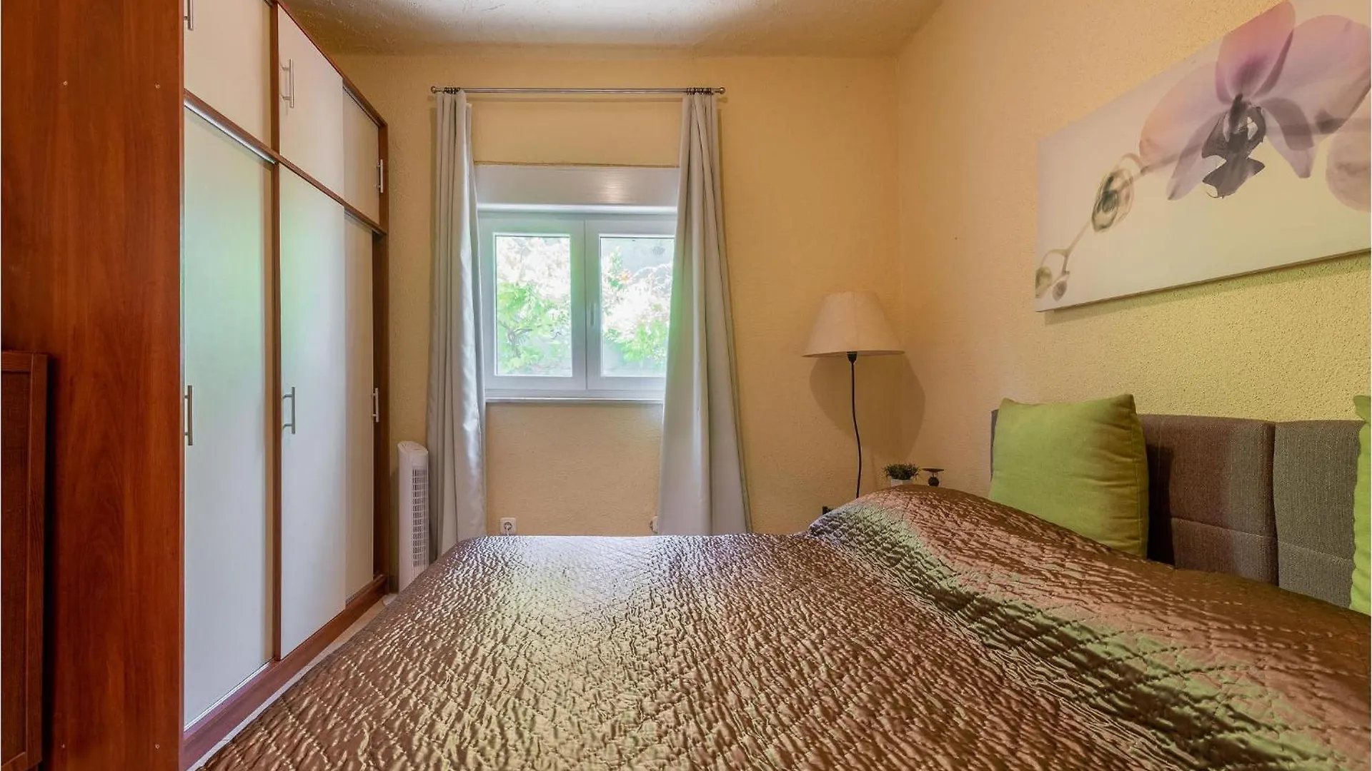 Cozy Home In Vrsi With Wifi